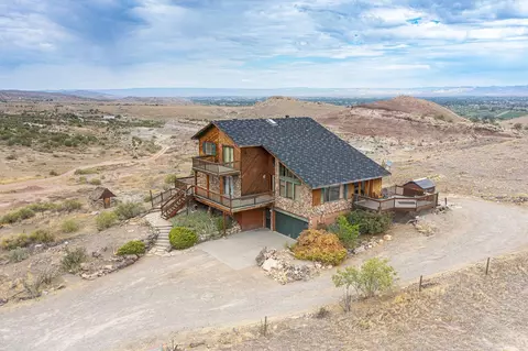 1914 Fawn Ln, Grand Junction, CO 81507