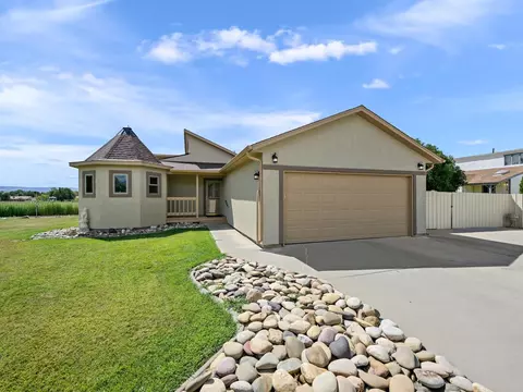 527 Sunburst Ct, Grand Junction, CO 81504