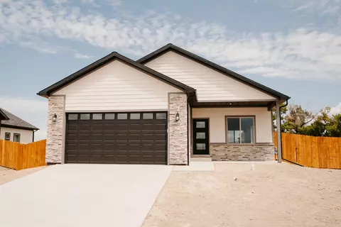 1515 Magpie Gulch St, Montrose, CO 81401