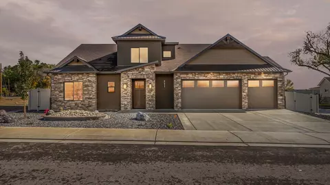 732 Falling Leaf St, Grand Junction, CO 81505