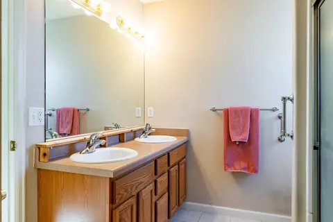 Bath - 653 Hall St, Fruita, CO 81521 photo 3 of 3