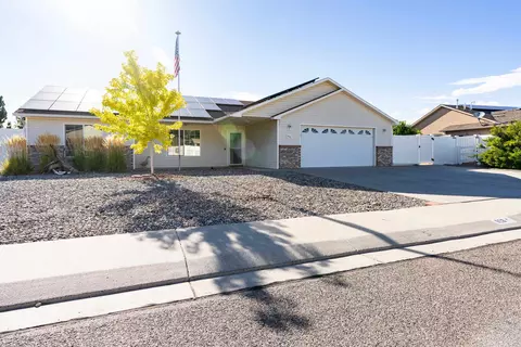 Exterior - 653 Hall St, Fruita, CO 81521 photo 6 of 6