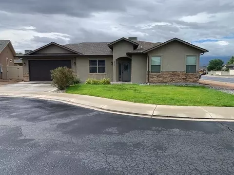 2951 Wicklow Ct, Grand Junction, CO 81504