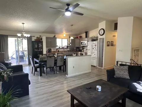 37 Hackberry Ln, Parachute, CO 81635 photo 2