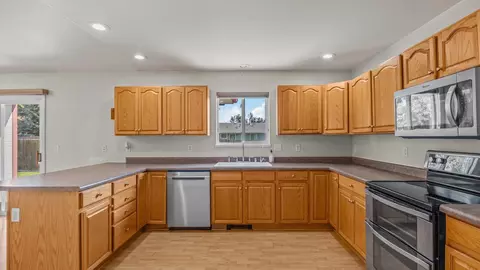 Kitchen - 212 Elderberry Dr, Fruita, CO 81521 photo 3 of 3