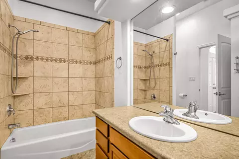 Bath - 374 Arches Dr, Fruita, CO 81521 photo 3 of 4