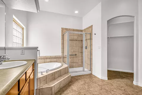 Bath - 374 Arches Dr, Fruita, CO 81521 photo 1 of 4