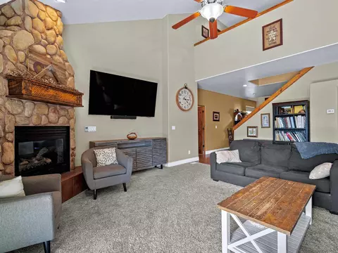 Living - 711 Yew St, Fruita, CO 81521 photo 1 of 3