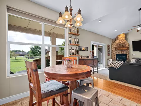 Dining - 711 Yew St, Fruita, CO 81521 photo 2 of 3