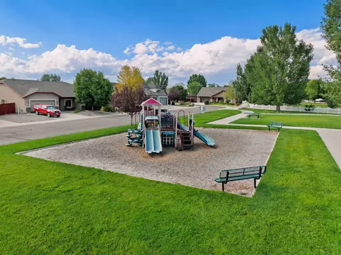 View/Area - 711 Yew St, Fruita, CO 81521 photo 6 of 7