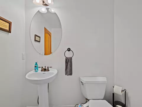 Bath - 711 Yew St, Fruita, CO 81521 photo 5 of 5