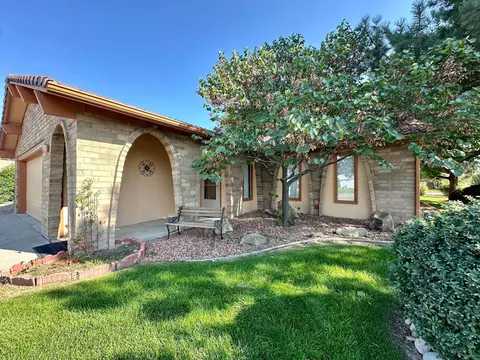 2285 S Seville Cir, Grand Junction, CO 81506
