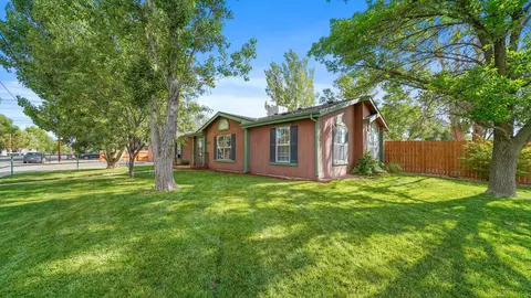 380 S Cedar St, Fruita, CO 81521 photo 2
