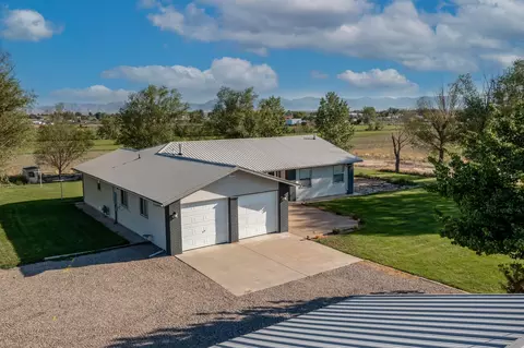 1280 M Rd, Loma, CO 81524