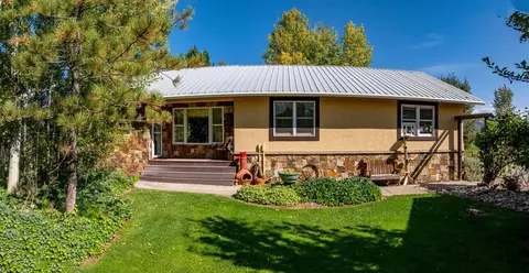 71 Mid Valley Dr, New Castle, CO 81647