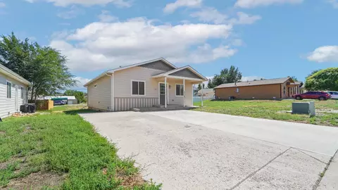 104 White Ave, Rangely, CO 81648 photo 3