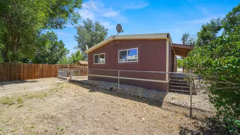 Exterior - 611 E Rio Blanco Ave, Rangely, CO 81648 photo 2 of 5