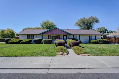 483 Rambling Acres Rd, Clifton, CO 81520