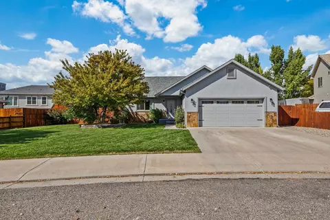 782 E 17th St, Rifle, CO 81650