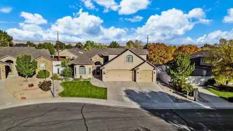 467 Oakwood Ave, Fruita, CO 81521
