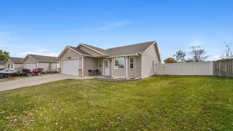 Exterior - 901 Halfturn Rd, Rangely, CO 81648 photo 2 of 5