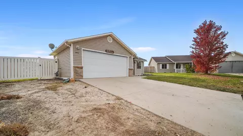 Exterior - 901 Halfturn Rd, Rangely, CO 81648 photo 3 of 5