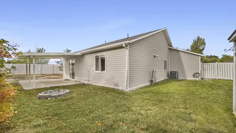 Exterior - 901 Halfturn Rd, Rangely, CO 81648 photo 4 of 5