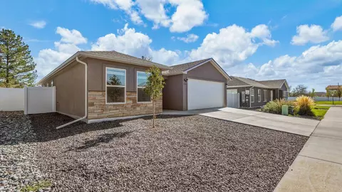 574 Redwing Ln, Grand Junction, CO 81504
