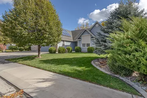 424 Forty Niner Dr, Fruita, CO 81521