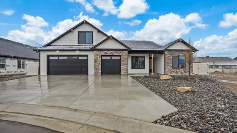 820 Ambrosia Loop, Grand Junction, CO 81505