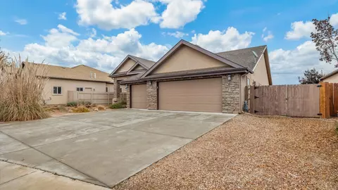 Exterior - 860 Doug Dr, Fruita, CO 81521 photo 2 of 7