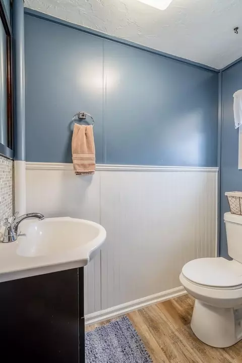 Bath - 3875 G Rd, Palisade, CO 81526 photo 1 of 2