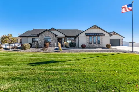 982 Farm House Rd, Grand Junction, CO 81505