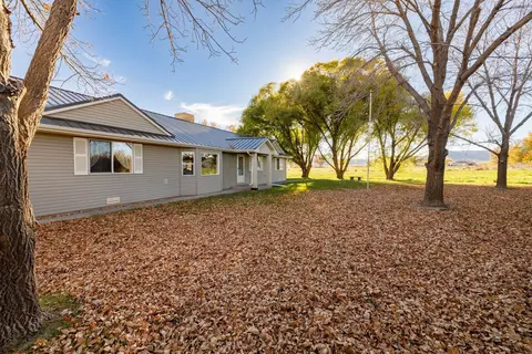 1343 M 14 Rd, Loma, CO 81524