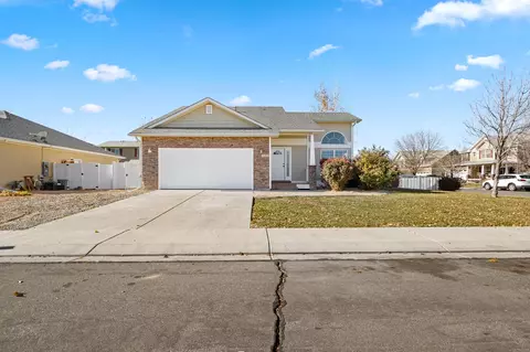 Exterior - 175 Wimberly Dr, Fruita, CO 81521 photo 4 of 5