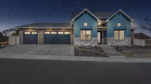 2536 Silver Leaf Dr, Grand Junction, CO 81505