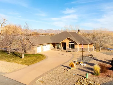 998 Kestrel Ct, Grand Junction, CO 81505
