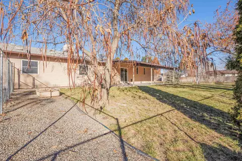 Exterior - 236 E Heritage Ct, Fruita, CO 81521 photo 6 of 8