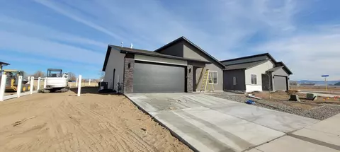 1663 Rusty Rivet Rd, Fruita, CO 81521