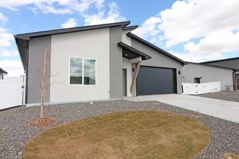 1653 Rusty Rivet Rd, Fruita, CO 81521