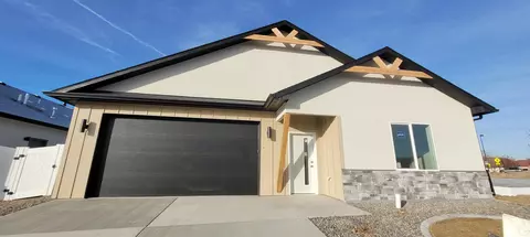 697 Mchenry Ave, Grand Junction, CO 81505
