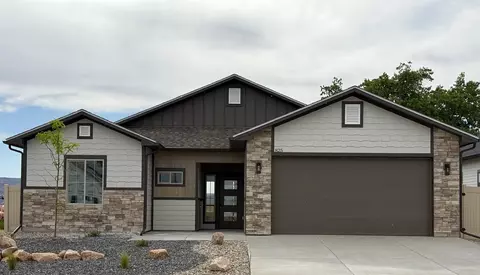 825 Ambrosia Ave, Grand Junction, CO 81505
