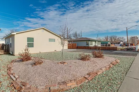 Exterior - 971 E Aspen Ave, Fruita, CO 81521 photo 2 of 8