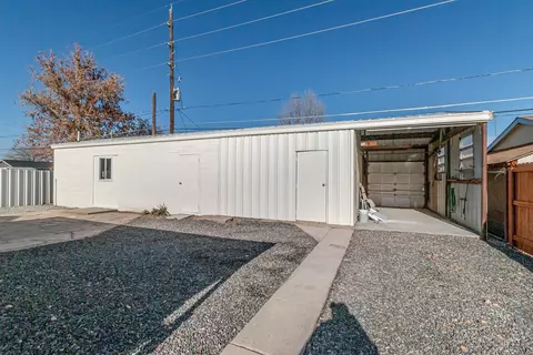 Exterior - 971 E Aspen Ave, Fruita, CO 81521 photo 5 of 8