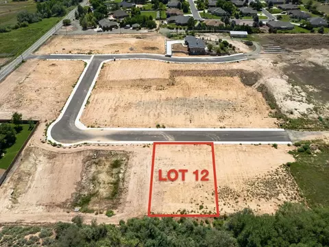 2070 Thomas Ivy Ln, Grand Junction, CO 81507