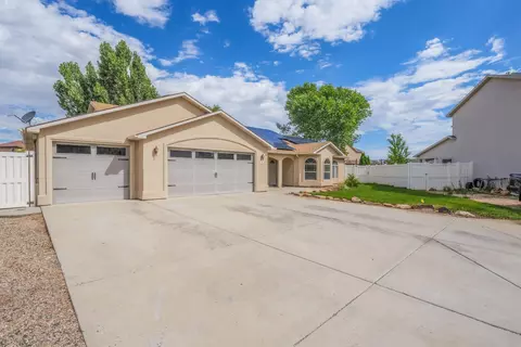 745 Joann Ct, Fruita, CO 81521 photo 2