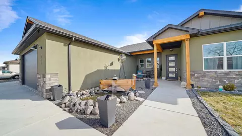 924 Cresthaven Dr, Fruita, CO 81521 photo 3