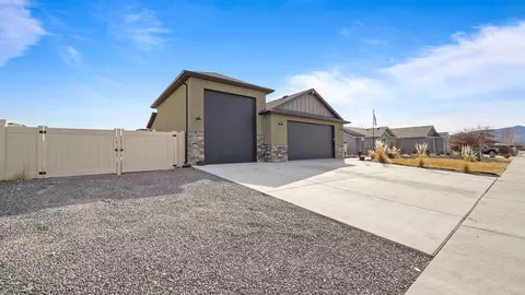 924 Cresthaven Dr, Fruita, CO 81521 photo 4