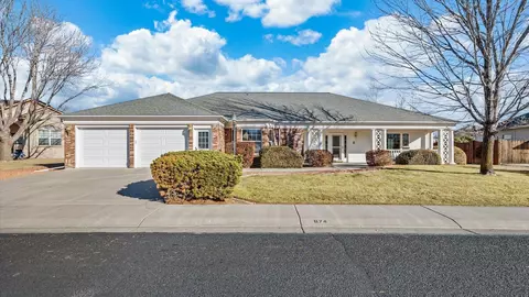 674 Moonridge Cir, Grand Junction, CO 81505