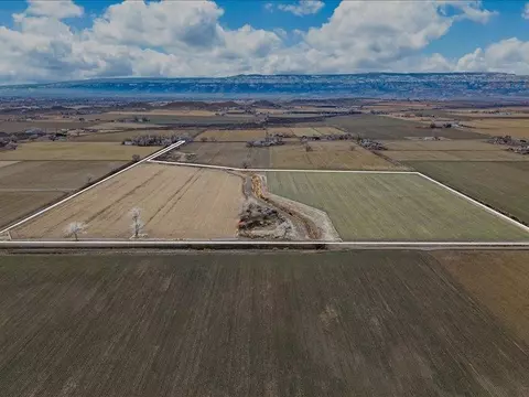 tbd P Rd, Loma, CO 81524